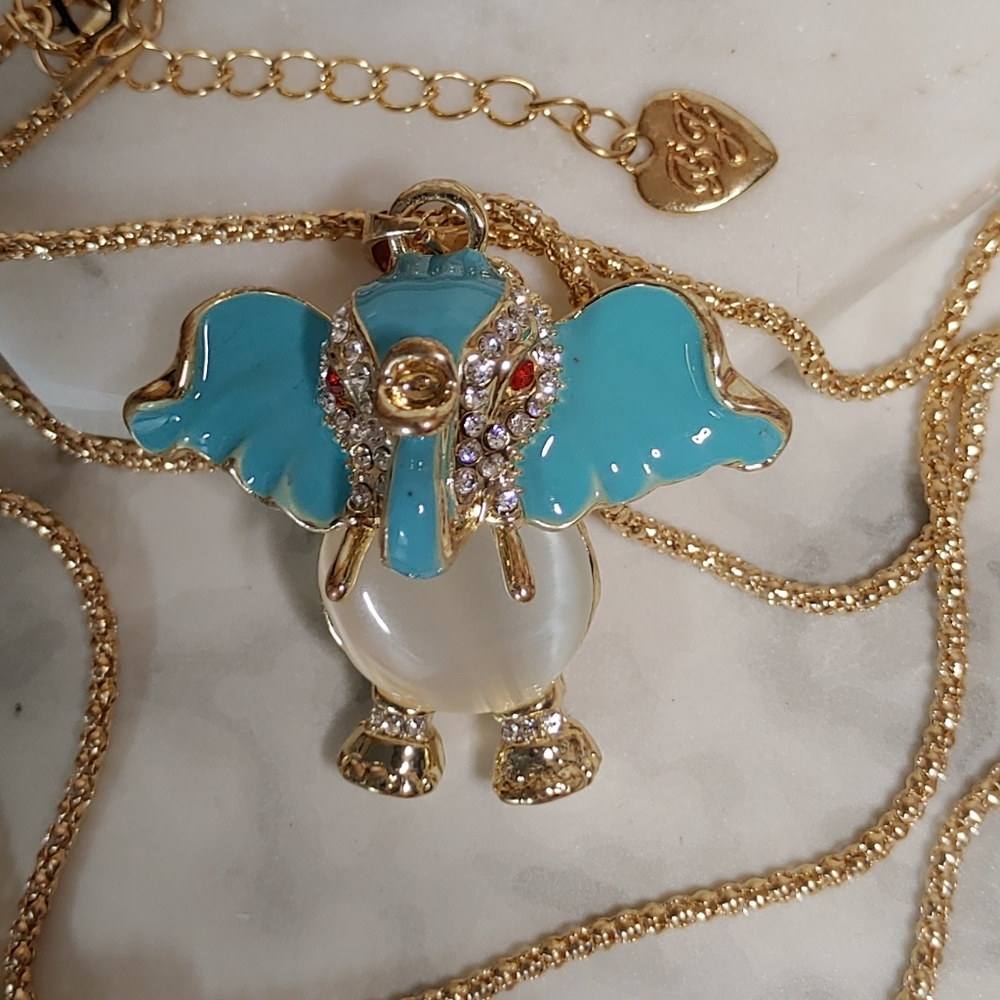 Rhinestone Elephant Necklace - Picture 2 of 4